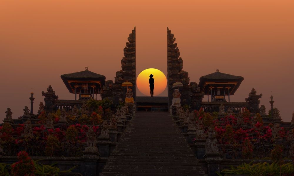 https://assets.mymaggie.ai/uploads/Cover_Bali_13a48c65c2.jpg local