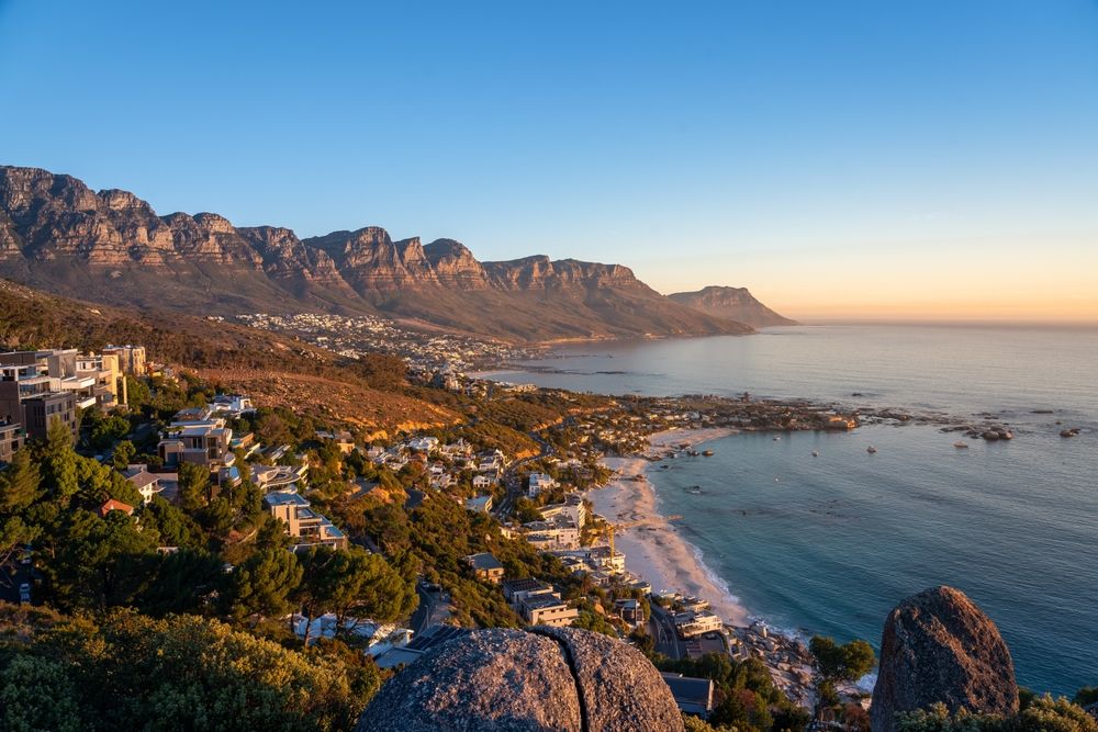 https://assets.mymaggie.ai/uploads/Cover_Cape_Town_6615485ed7.jpg local