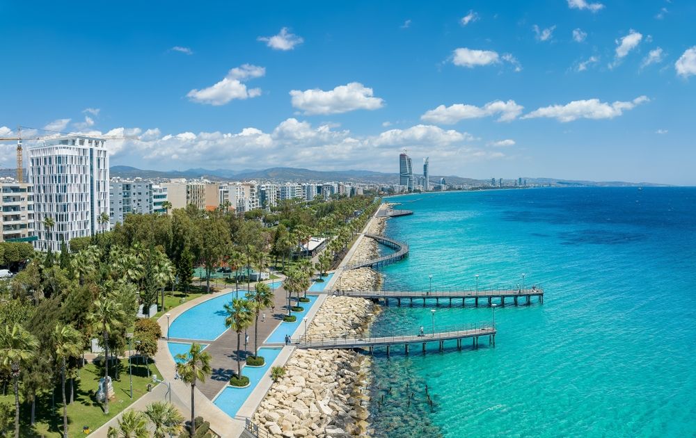 https://assets.mymaggie.ai/uploads/Cover_limassol_536ed5e6f3.jpg local